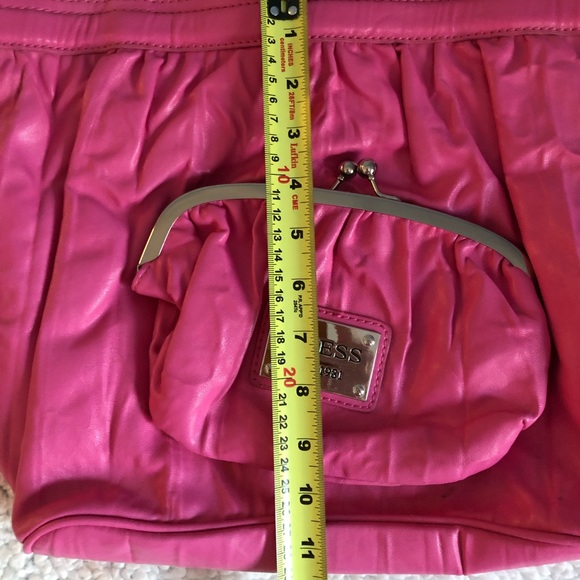 Pink Guess shoulder chain strap bag - Picture 3 of 13